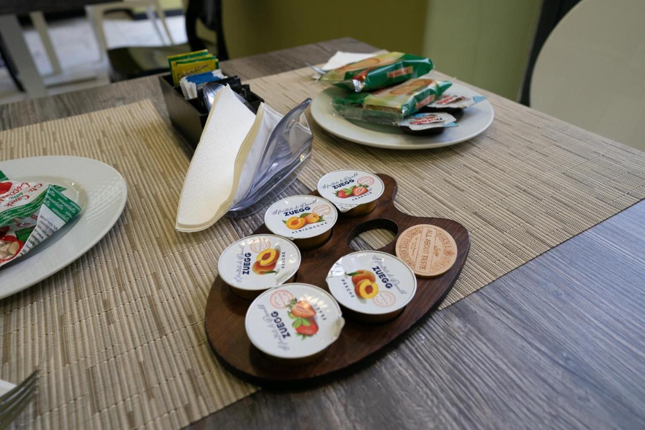 Sweet Central Hotel 카세르타 외부 사진